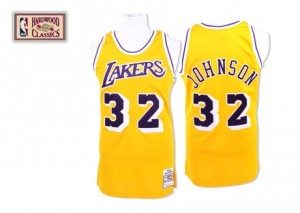 Los Angeles Lakers Mitchell and Ness Magic Johnson #32 Throwback Swingman Maillot d'équipe de NBA - Or pour Homme