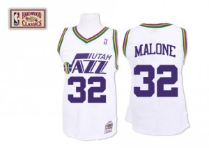 Maillot NBA Blanc Karl Malone #32 Utah Jazz Throwback Swingman Homme Mitchell and Ness