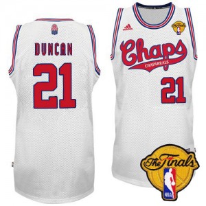 Maillot NBA San Antonio Spurs #21 Tim Duncan Blanc Adidas Swingman Latin Nights Finals Patch - Homme