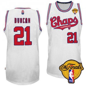 Maillot NBA San Antonio Spurs #21 Tim Duncan Blanc Adidas Authentic Latin Nights Finals Patch - Homme