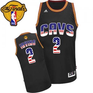 Maillot NBA Authentic Kyrie Irving #2 Cleveland Cavaliers USA Flag Fashion 2015 The Finals Patch Noir - Homme