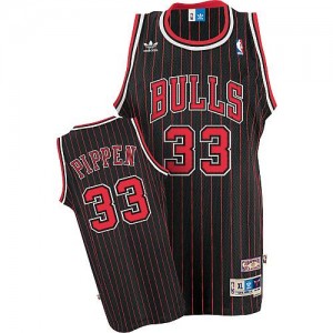 Maillot NBA Noir Rouge Scottie Pippen #33 Chicago Bulls Throwback Swingman Homme Adidas